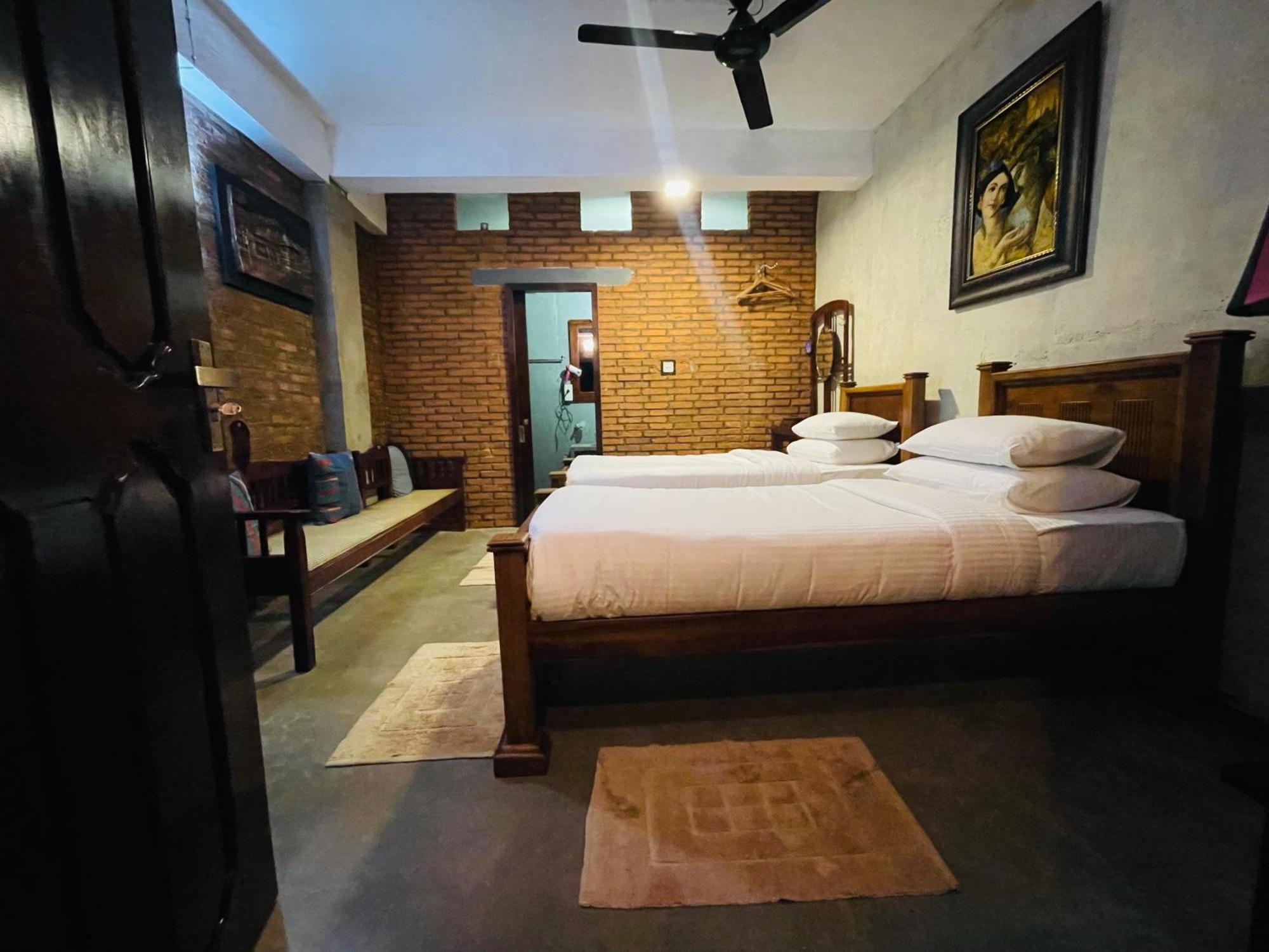 Aayu Hanthana Boutique Hotel Канді Екстер'єр фото