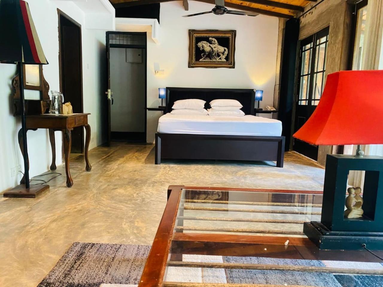 Aayu Hanthana Boutique Hotel Канді Екстер'єр фото